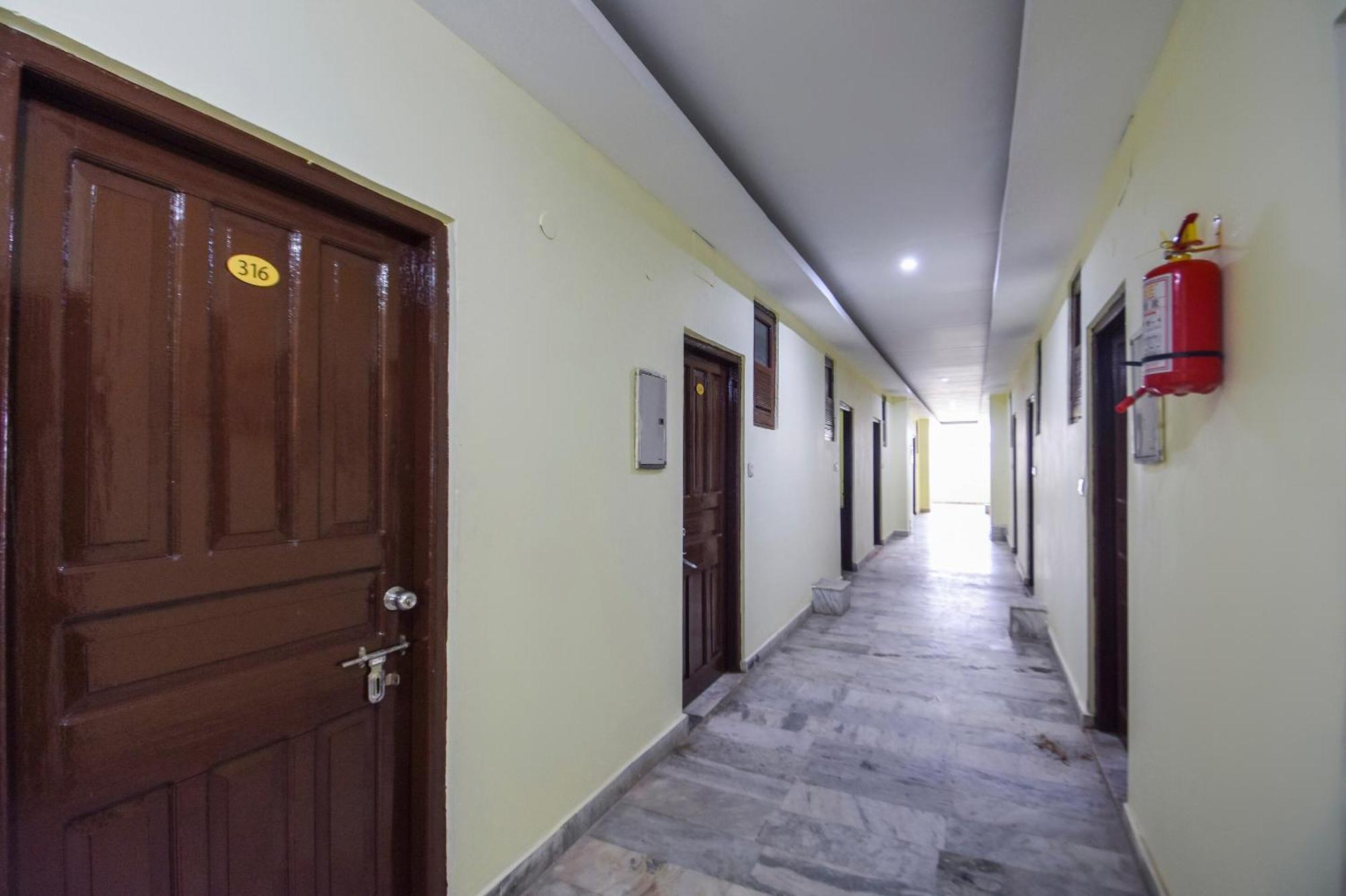 Oyo Flagship Vibes Hotel Nālāgarh Exterior foto